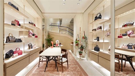 louis vuitton firenze luxgallery|Louis Vuitton Firenze Store in Firenze, Italy .